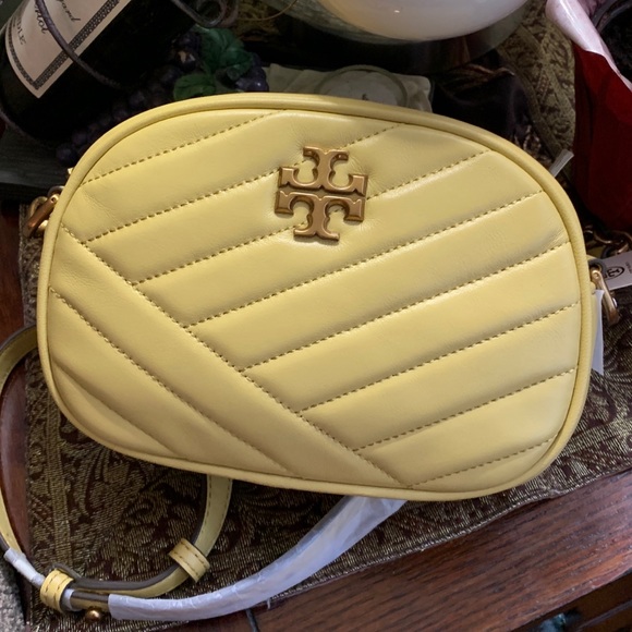 SOLD⛔️Authentic TORY BURCH Quilted leather logo zip top Crosby - Picture 13 of 16